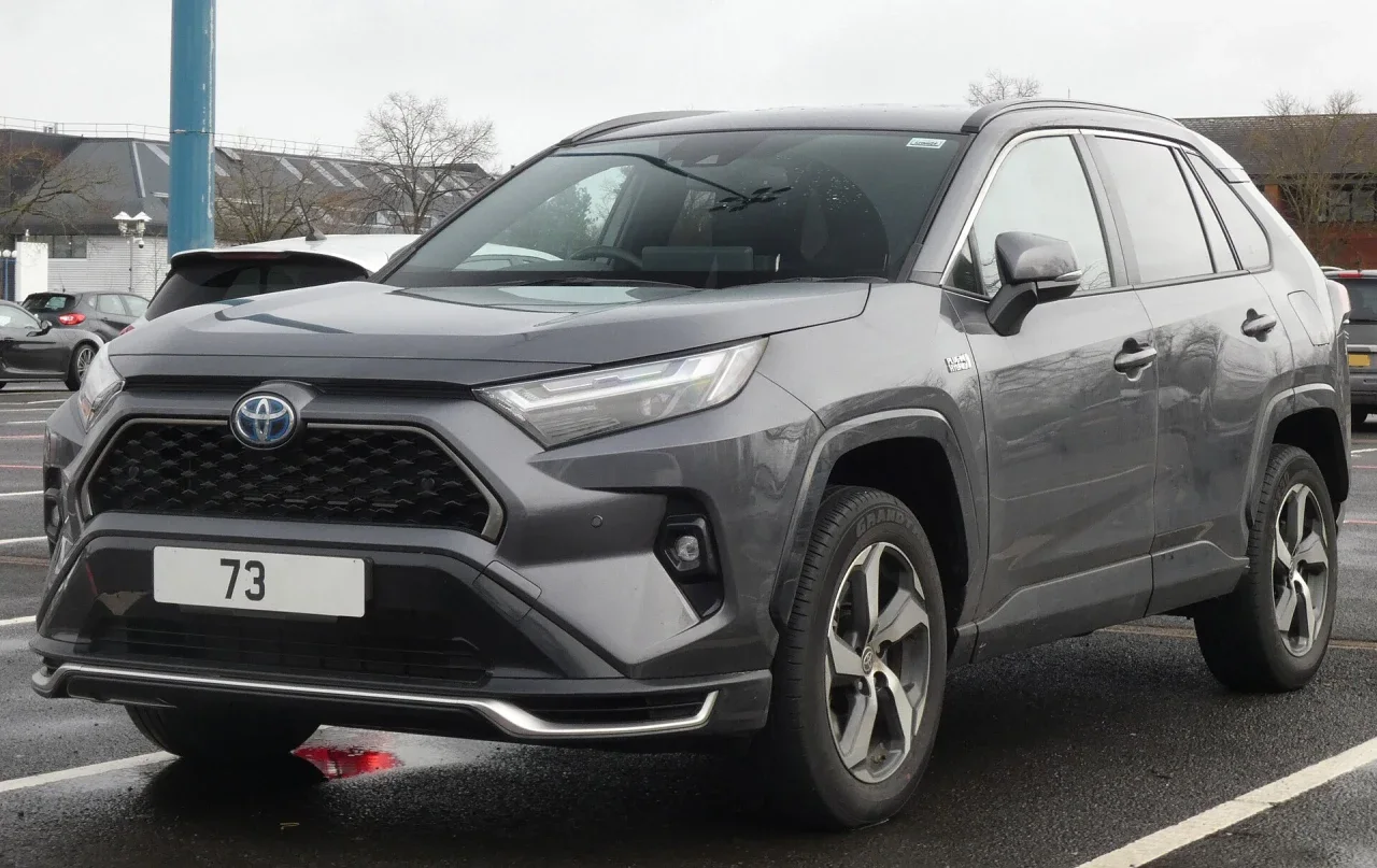 Foto de 2023 Toyota RAV4 XLE